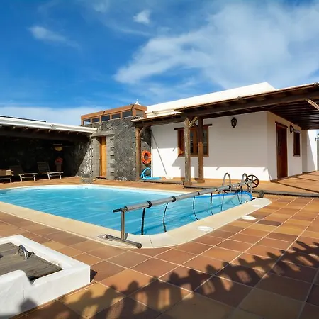 Holiday Ajei Villa