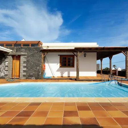 Holiday Ajei Villa